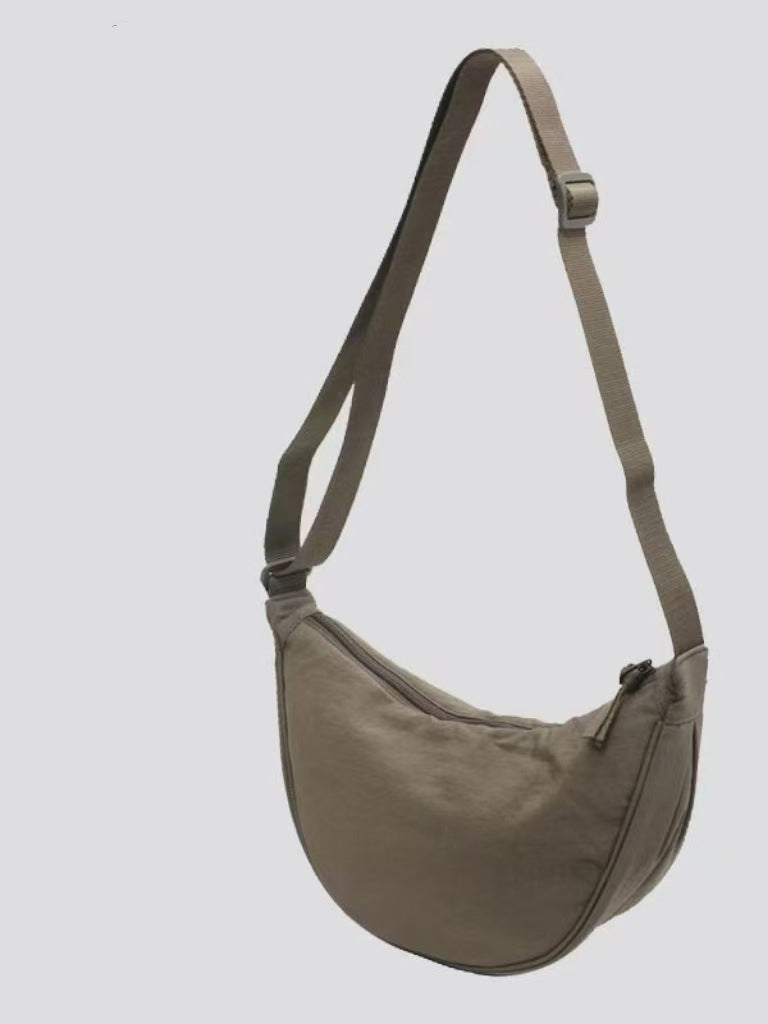 Men's and Women's Leisure Multifunctional Adjustable Underarm Nylon Bag with The Same Slung.