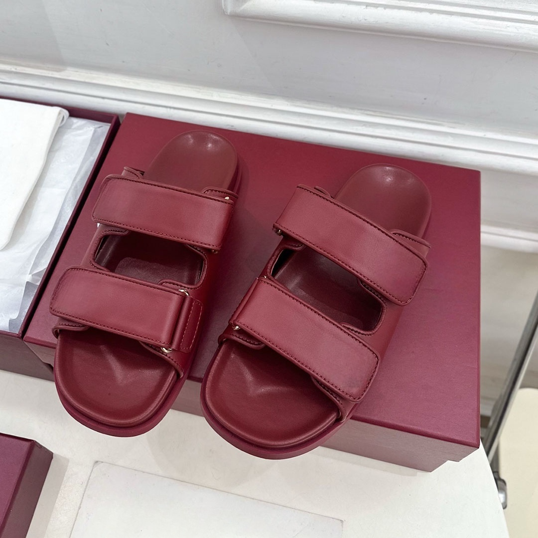 2026 women's new rhinestone decorative hook and loop beach sandals With shoe box