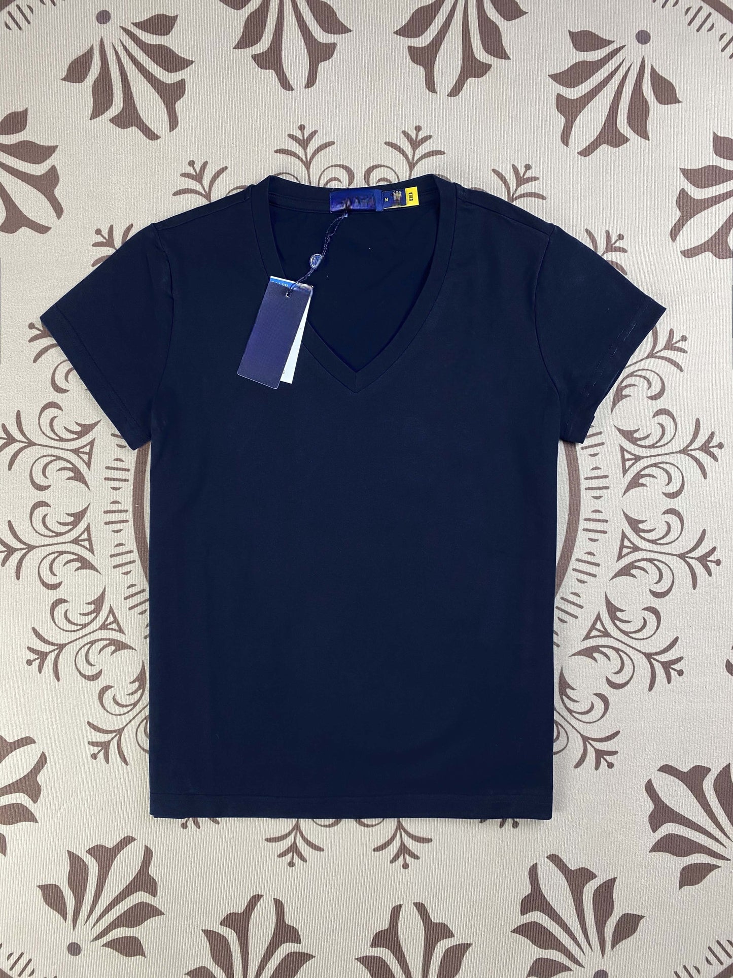 Women's New Fashion Joker Embroidered Pure Cotton Solid Color V-neck Slim T-shirt