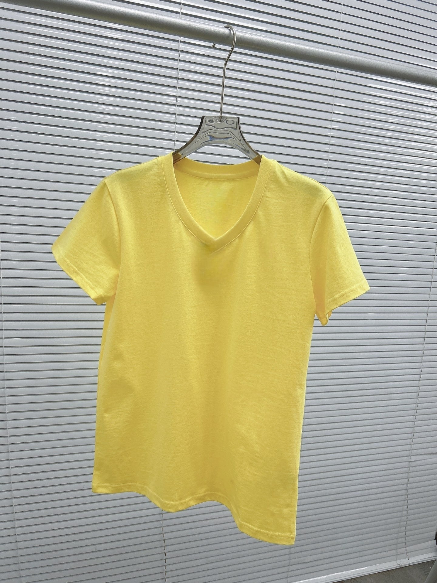 Women's new embroidered short-sleeved casual slim T-shirt