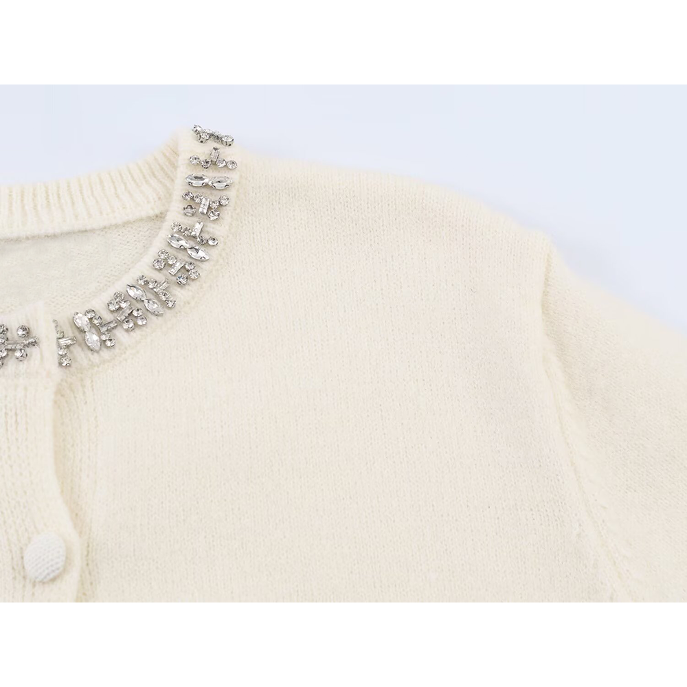 Women's beaded collar short sleeved knitted sweater
